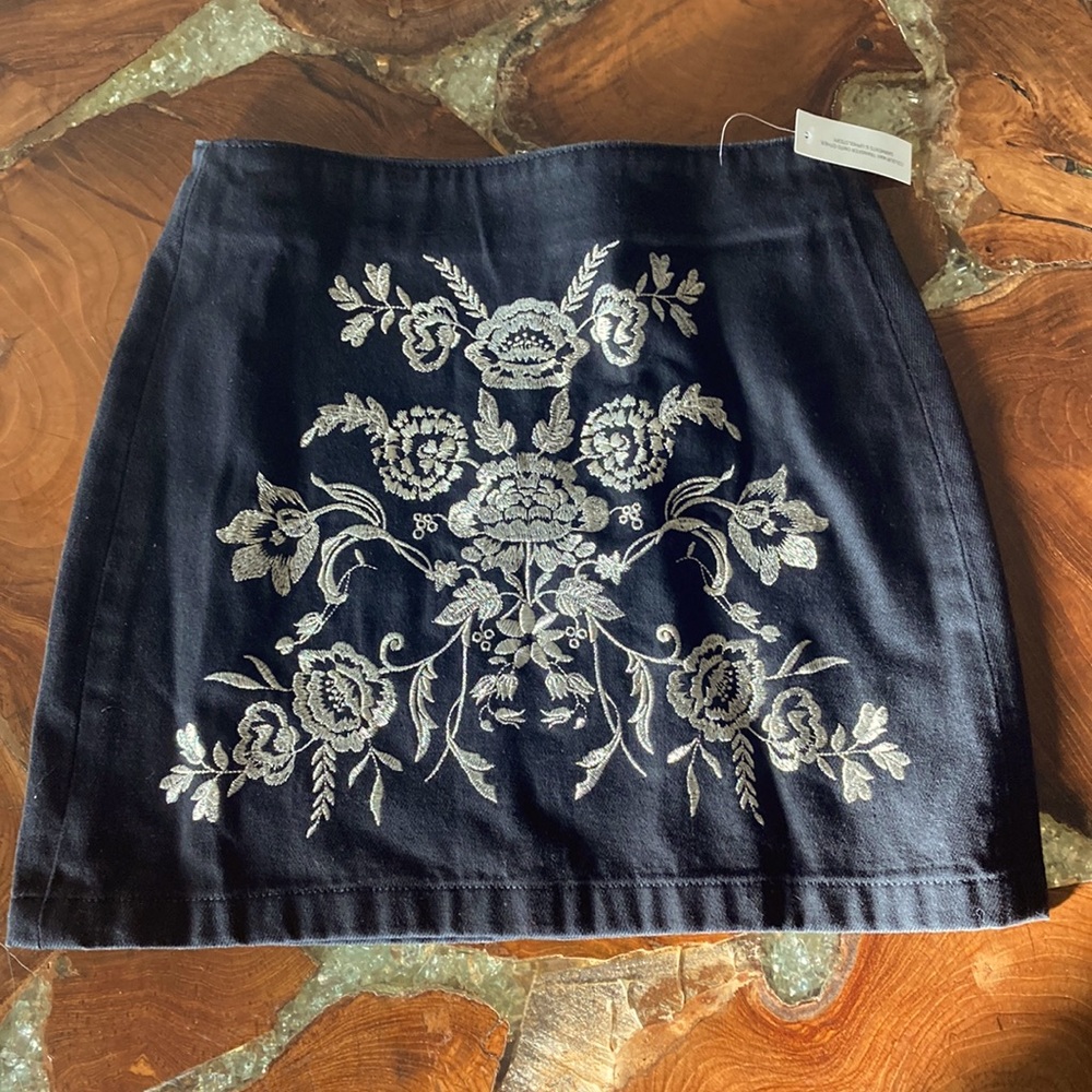 Top shop mini skirt